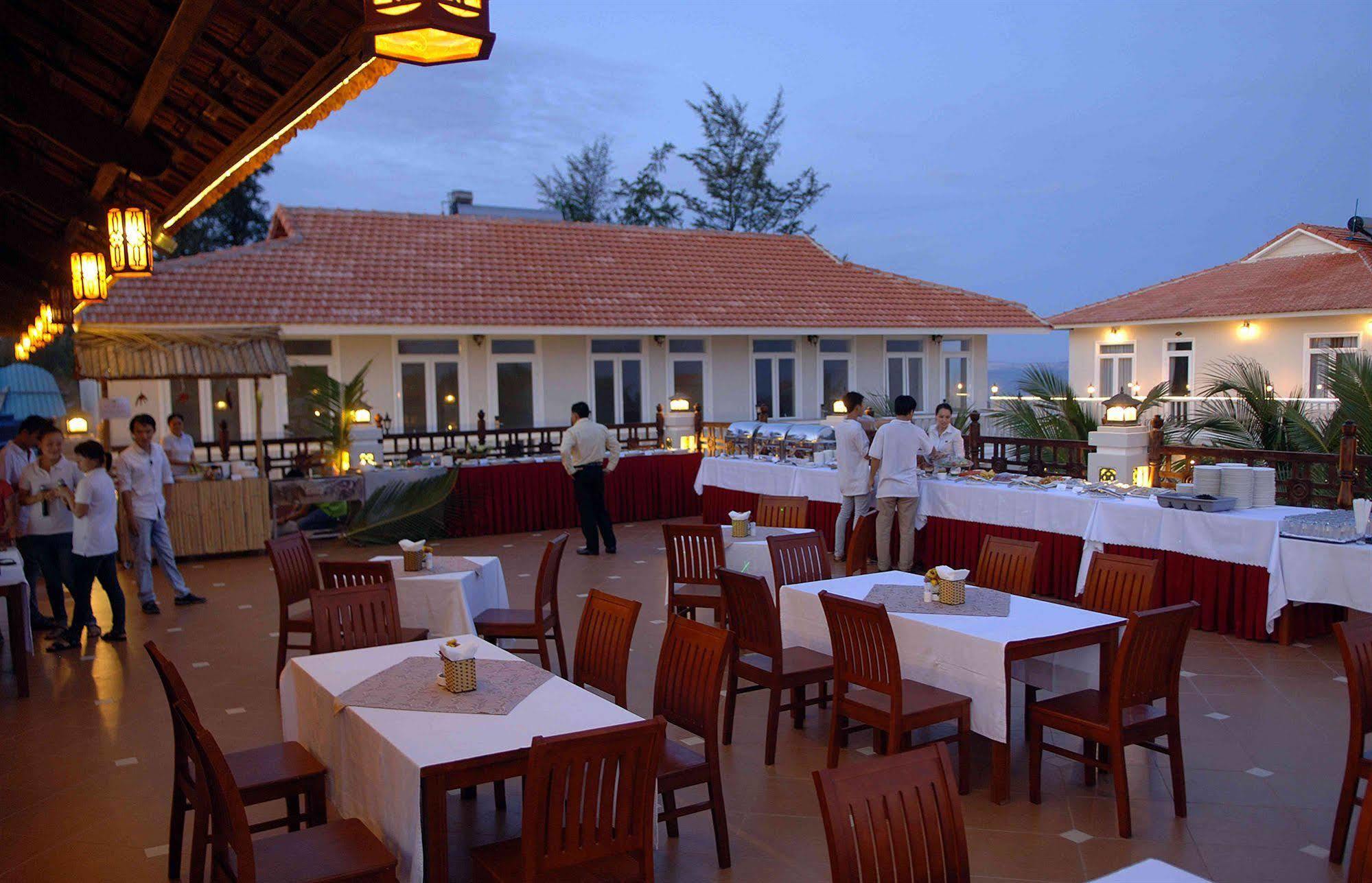 Saigon Emerald Beach Resort Phan Thiet Exterior photo